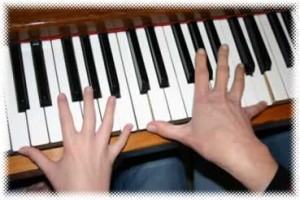 hand span on piano