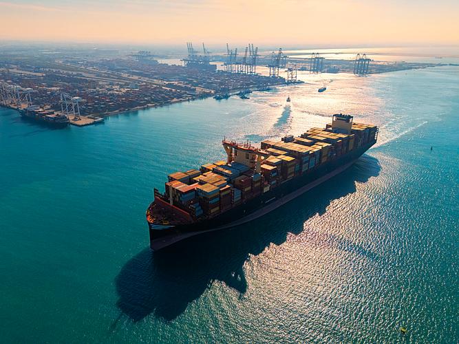 貨運(yùn)碼頭科普貨船碼頭圖片