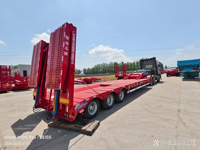 板車爬梯貨運(yùn)板車爬梯的尺寸